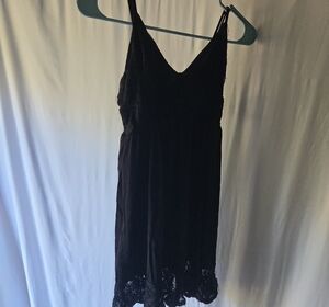 Chic Black Lace Chemise